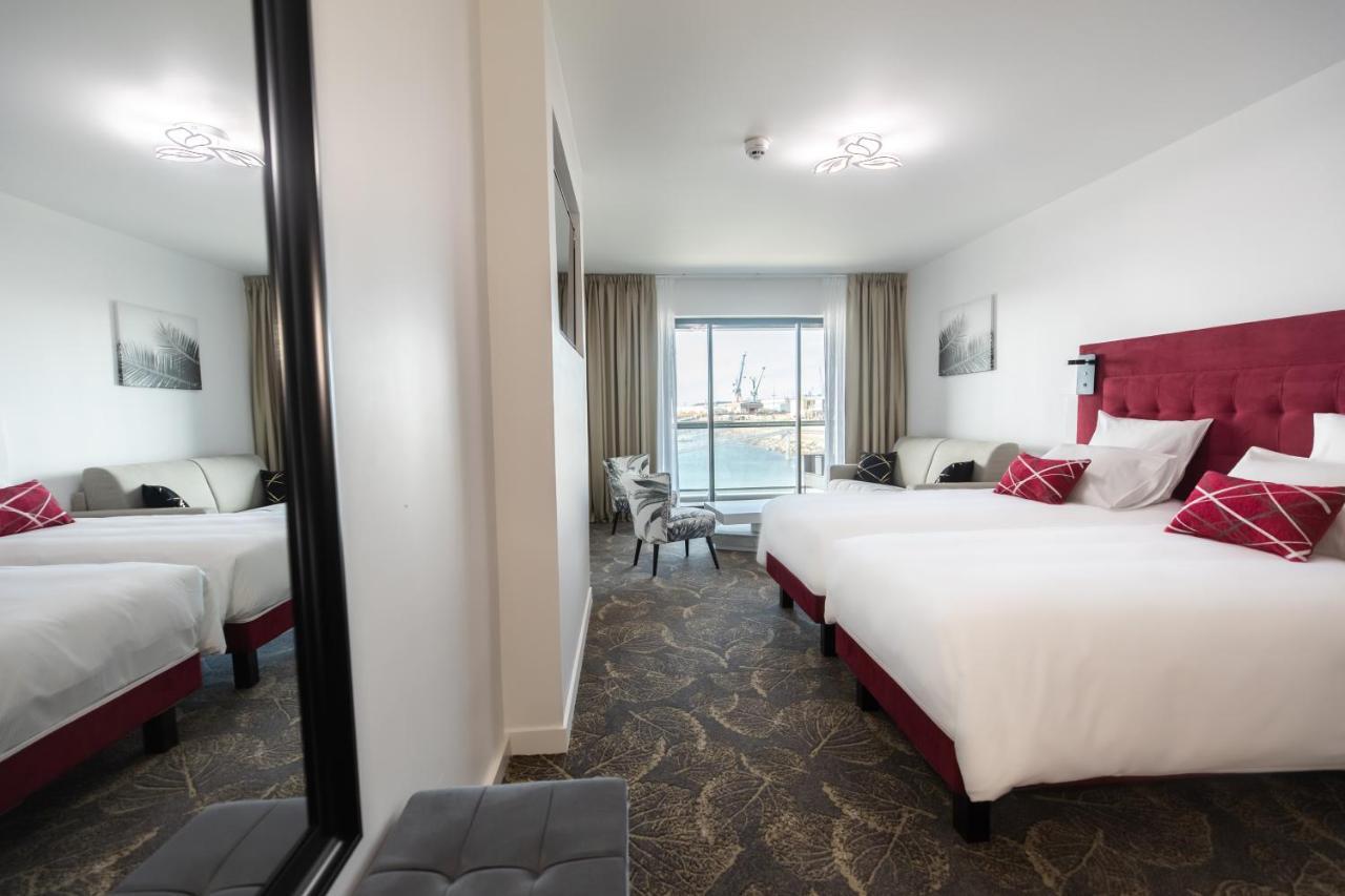 Le Barracuda & Spa, Centre Port, Pieds Dans L'Eau, Vue Mer Brest Eksteriør bilde