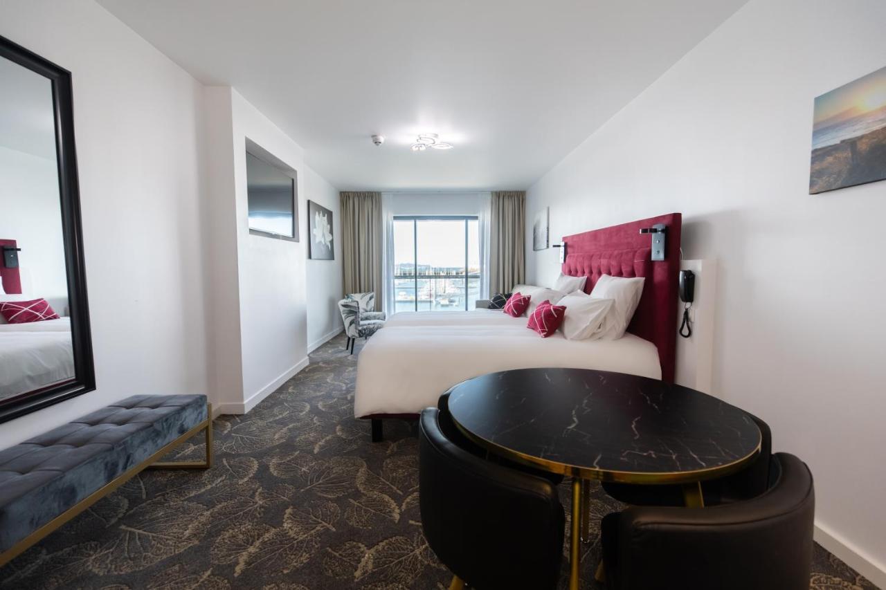 Le Barracuda & Spa, Centre Port, Pieds Dans L'Eau, Vue Mer Brest Eksteriør bilde